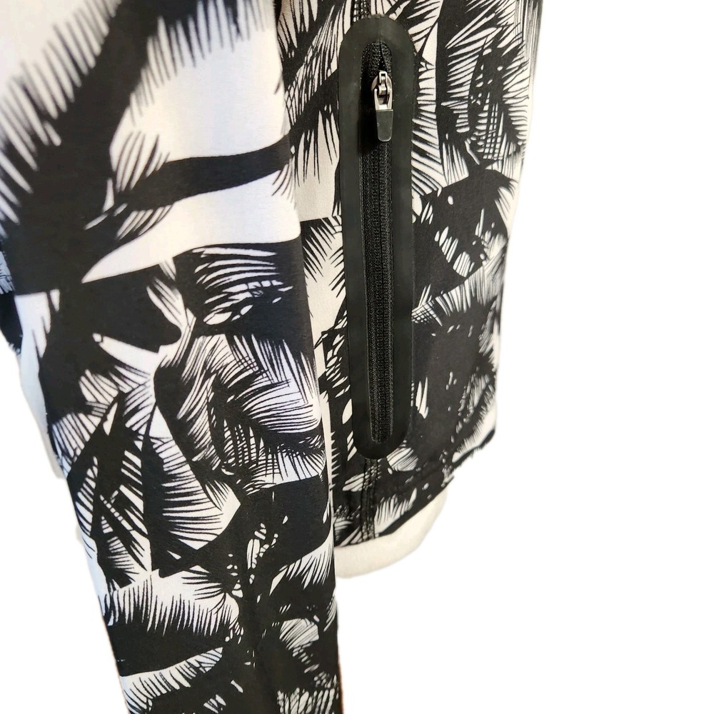 Fabletics Diana Bomber Jacket Womens Small Black & White Malibu Leaf Print Top - Picture 10 of 16